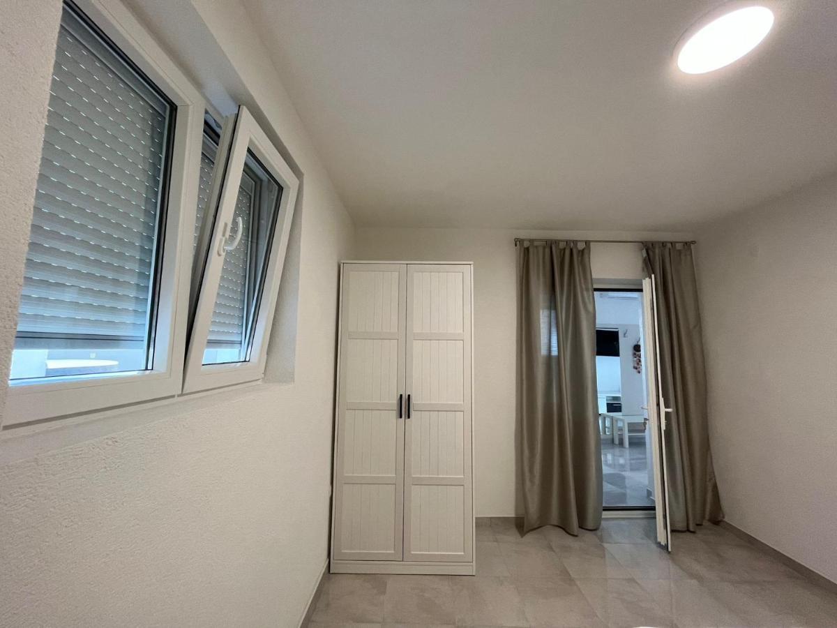 Deluxe Summer Breeze Baška Voda Εξωτερικό φωτογραφία